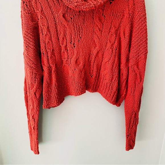 Free People Cropped Cowl Neck Pullover Knit Sweater Red Sz Medium - Picture 3 of 9